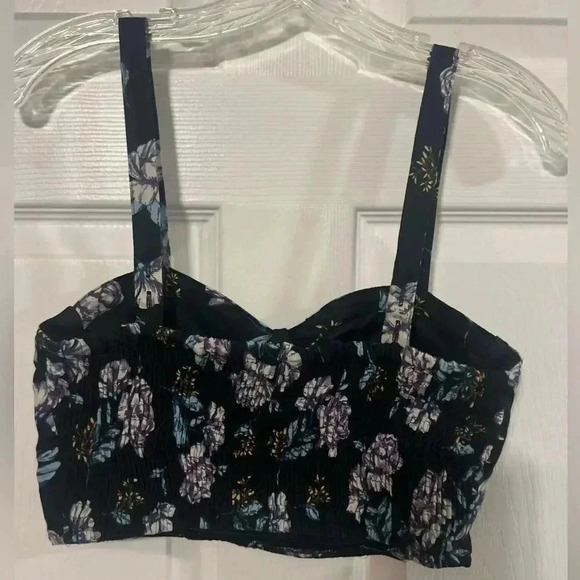B.O.G Collective Women’s Floral Cropped Tank Top. NWOT. Size Small - Picture 3 of 4